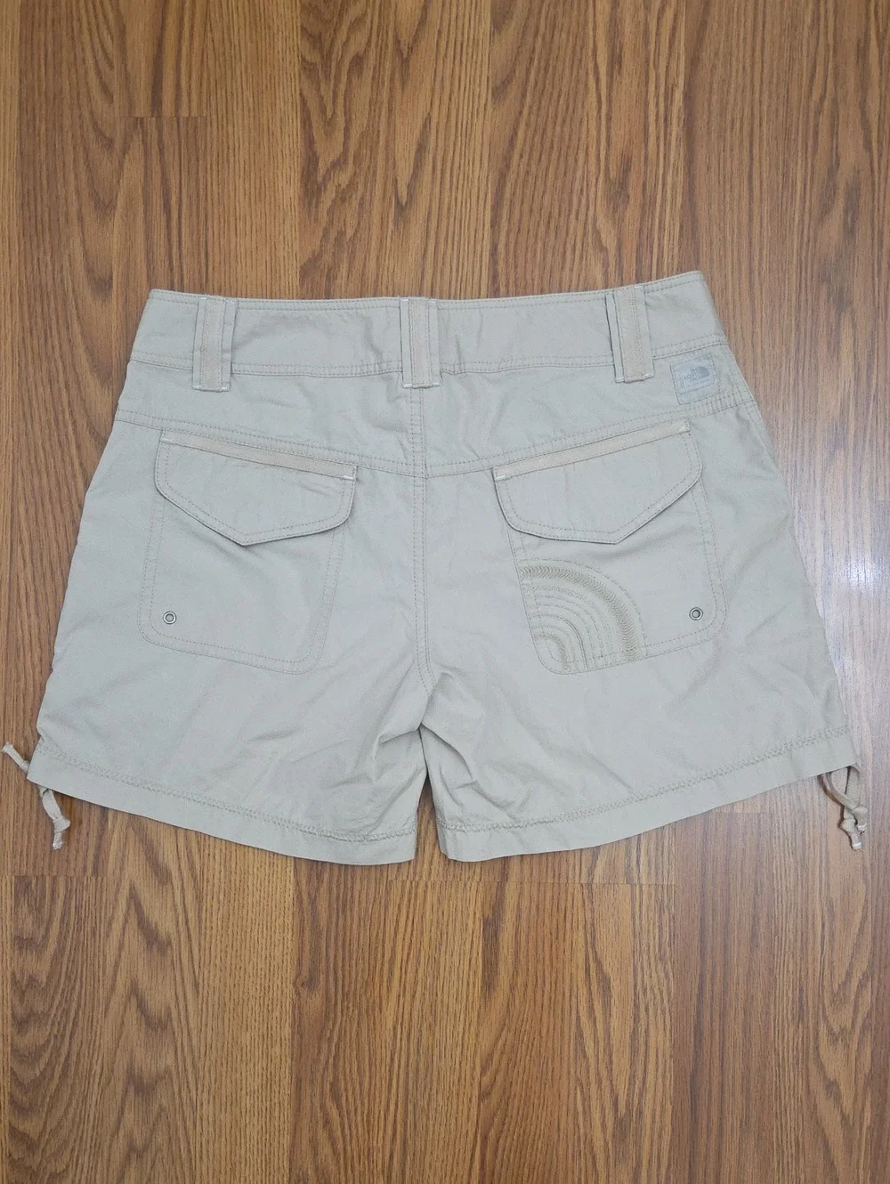 The North Face Women's Khaki Hiking Shorts/ 8